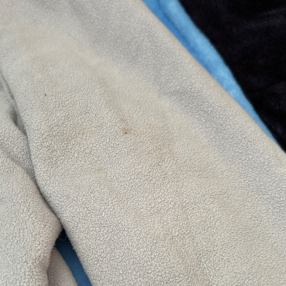 The North Face Light Gray Fleece Jacket - Picture 2 of 5